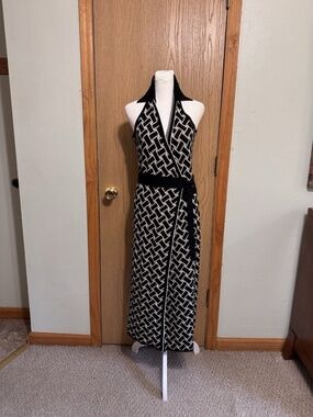 Diane Von Furstenberg for Target NWT Medium w/Geometric Print Midi Wrap Dress